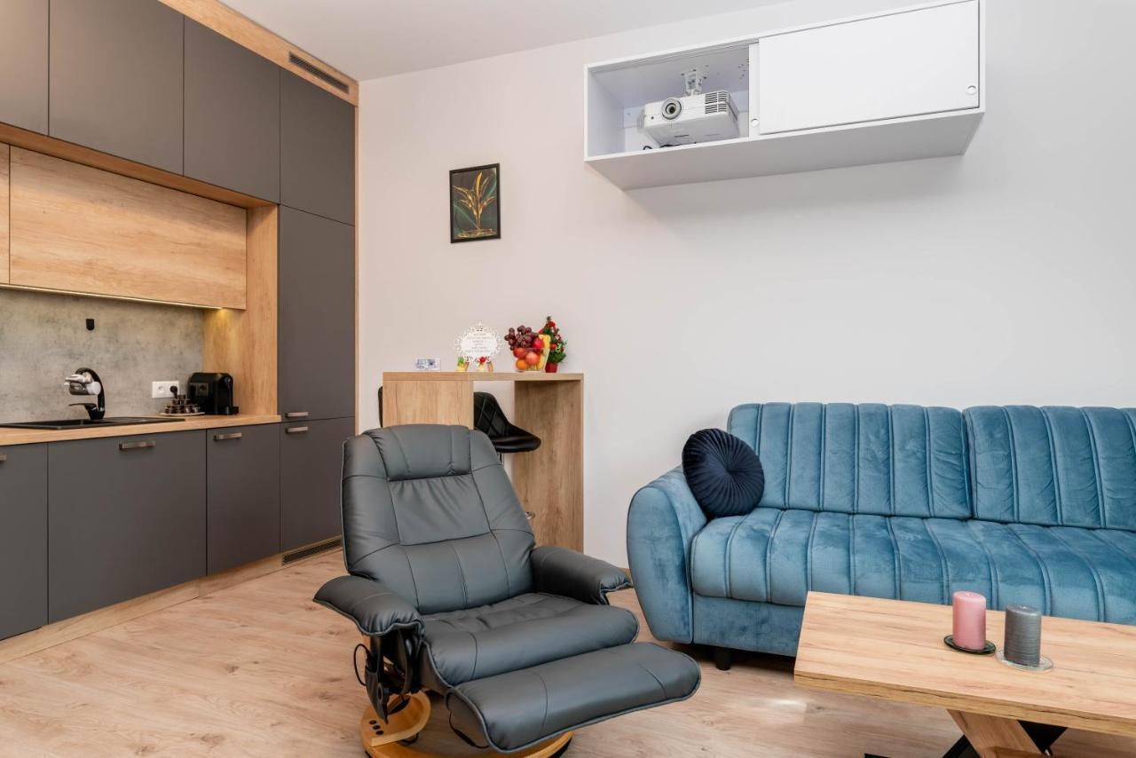 Apartwro - Apartament Przy Wyspie Slodowej, Garaz, Projektor, Rowery Appartement Wrocław Buitenkant foto